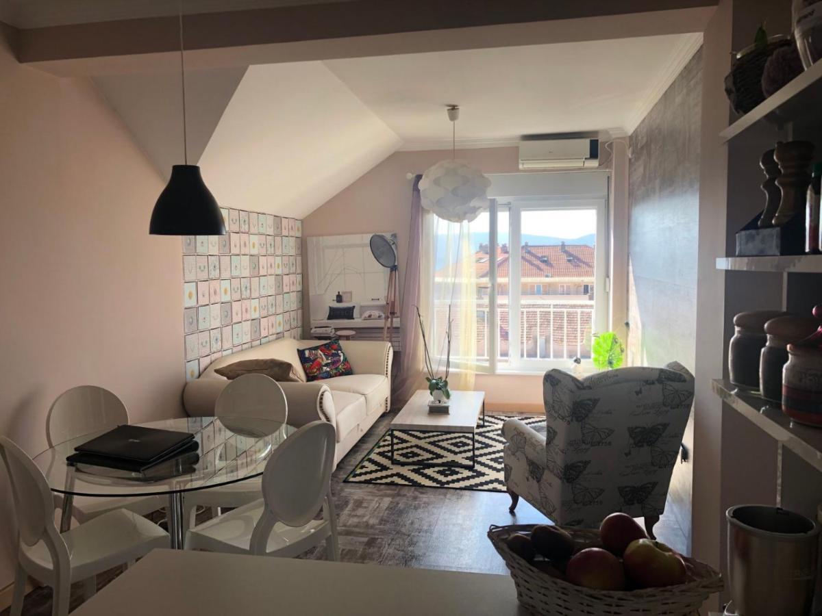 Gala Apartment Tivat Exterior photo